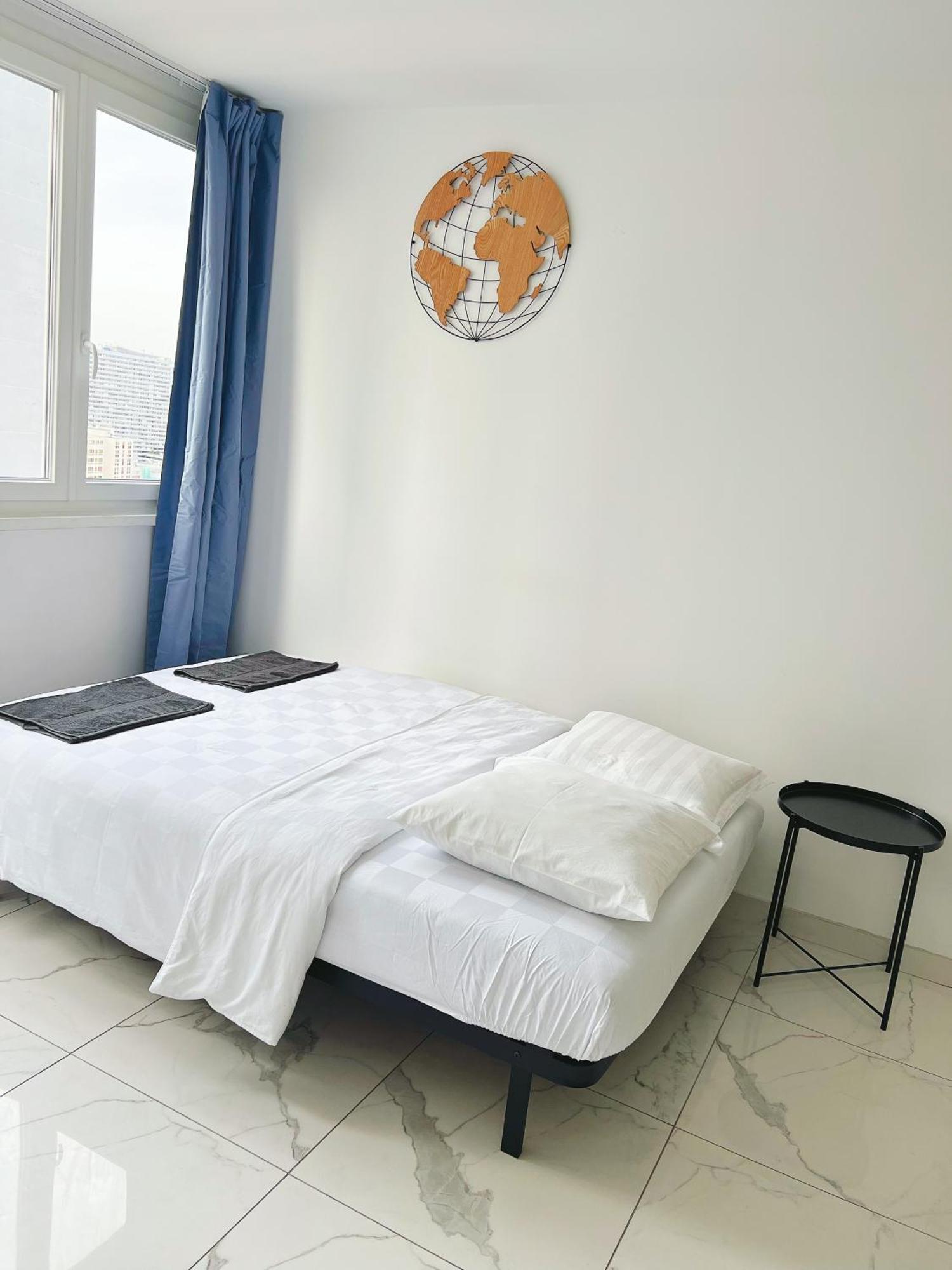 Apartment Near Subway And Supermarket Paris Exterior foto